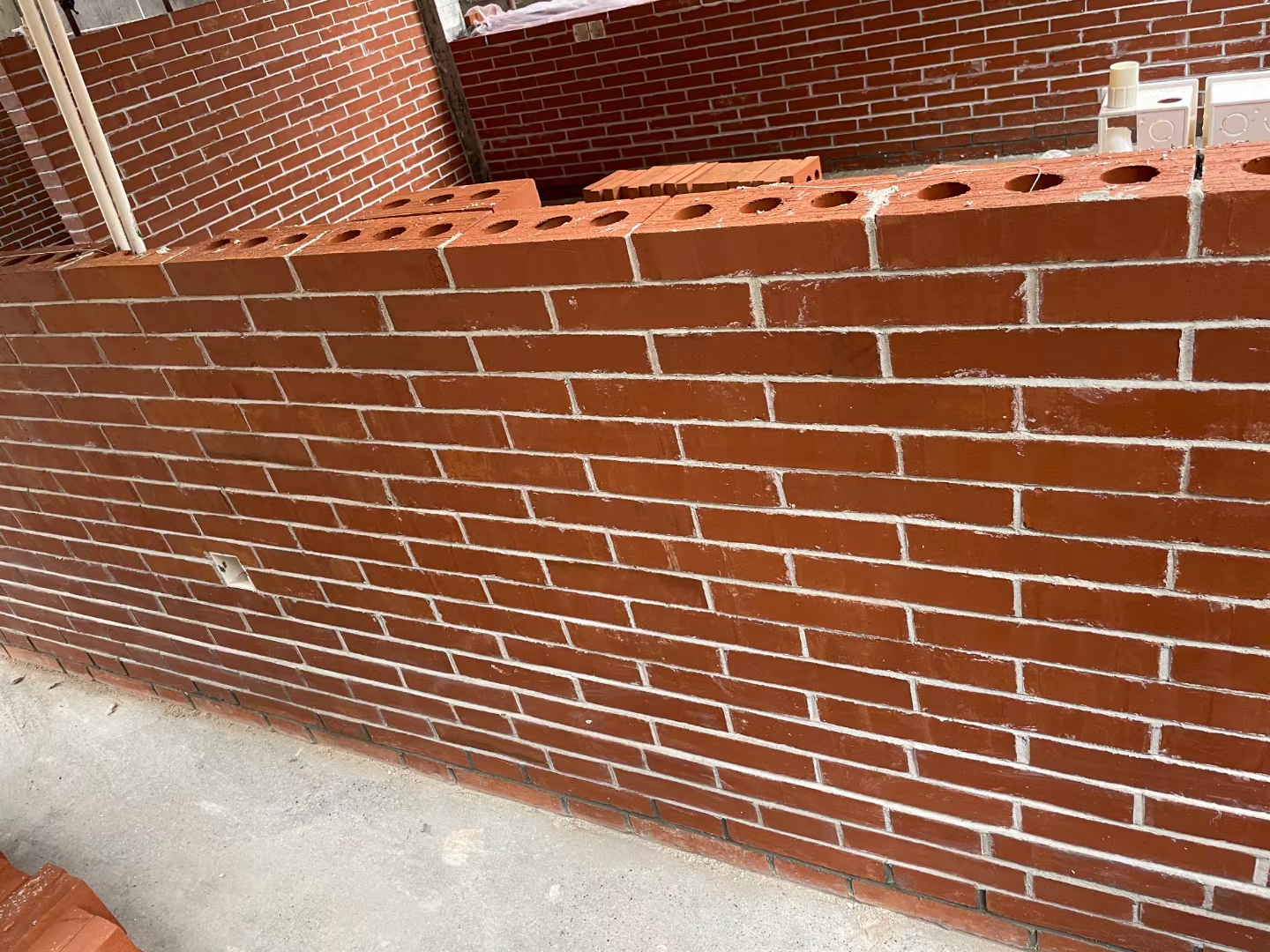 益陽市湘陶建筑材料有限公司,益陽實(shí)心燒結(jié)磚銷售,古建磚瓦銷售,文化磚哪里好